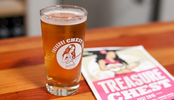 Green Flash Treasure Chest glass craftbeer