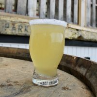 Down the Road Heartbreak Hill Cream Ale glass BeerPulse